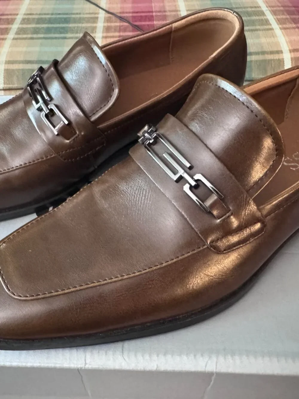 Guess Dress Shoes